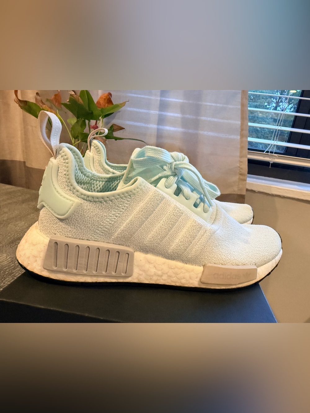adidas Women's NMD_R1 Ice Mint sneakers size 7.5